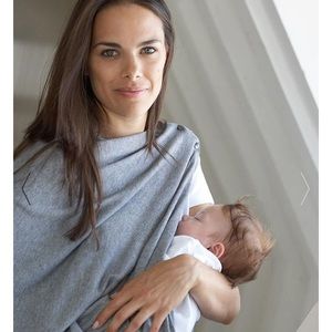 Seraphine maternity/postpartum breastfeeding shawl
